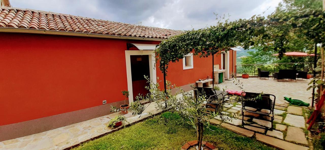 Provvidenza Villa Motovun Buitenkant foto