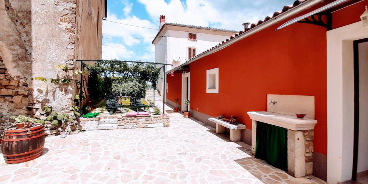 Provvidenza Villa Motovun Buitenkant foto