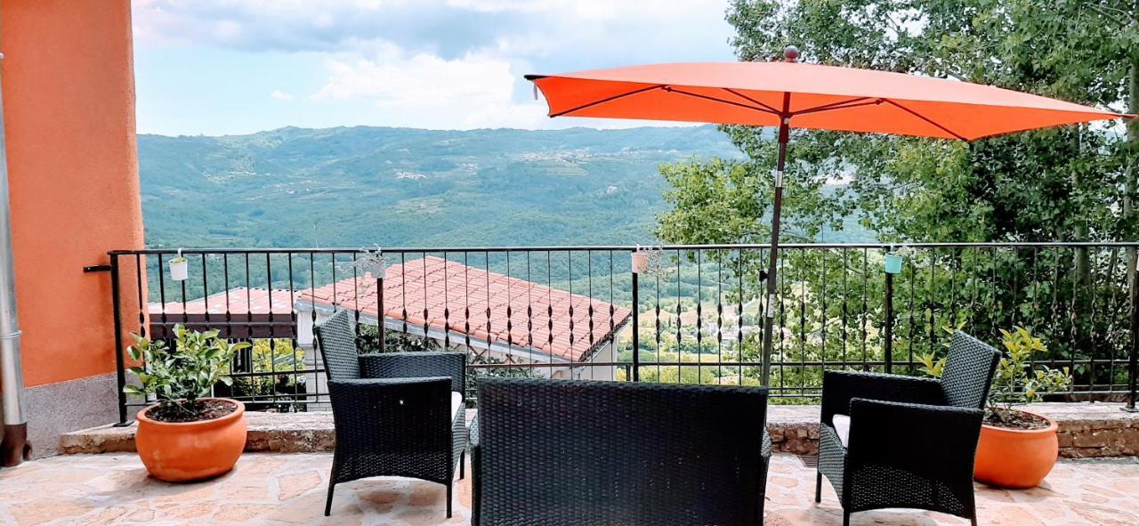 Provvidenza Villa Motovun Buitenkant foto