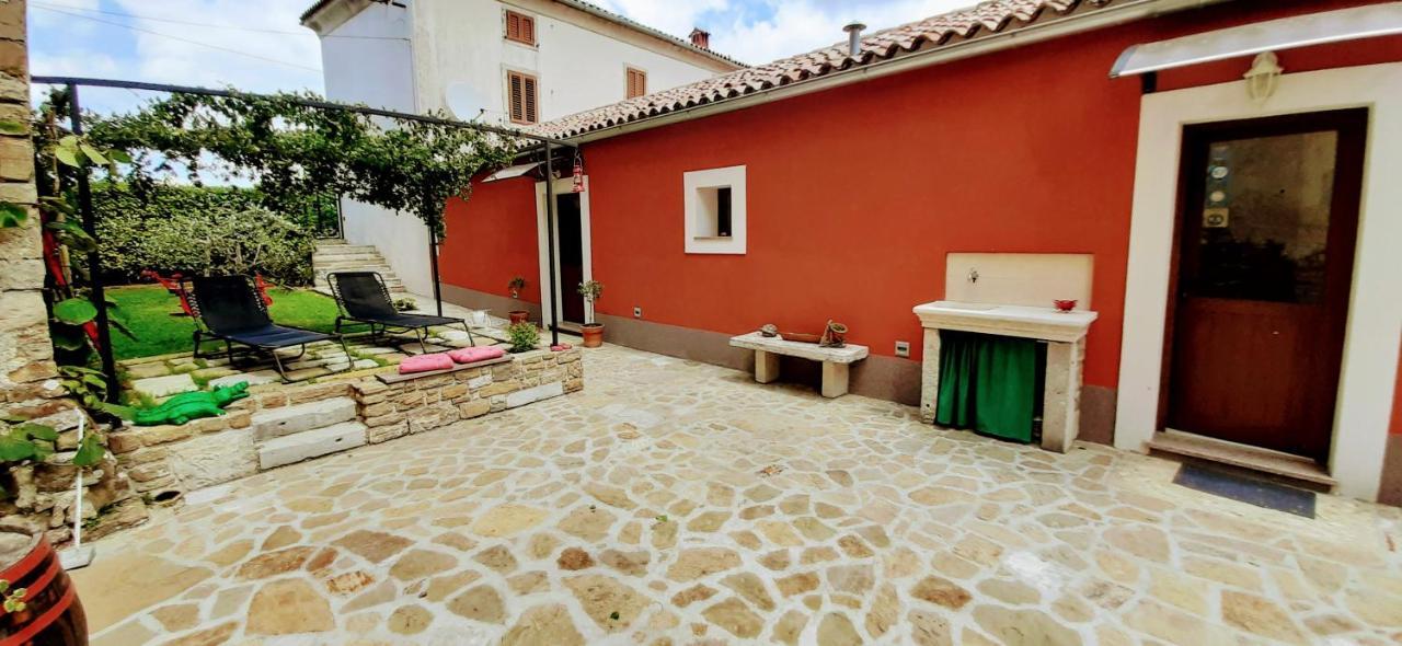 Provvidenza Villa Motovun Buitenkant foto