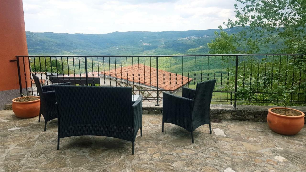 Provvidenza Villa Motovun Buitenkant foto