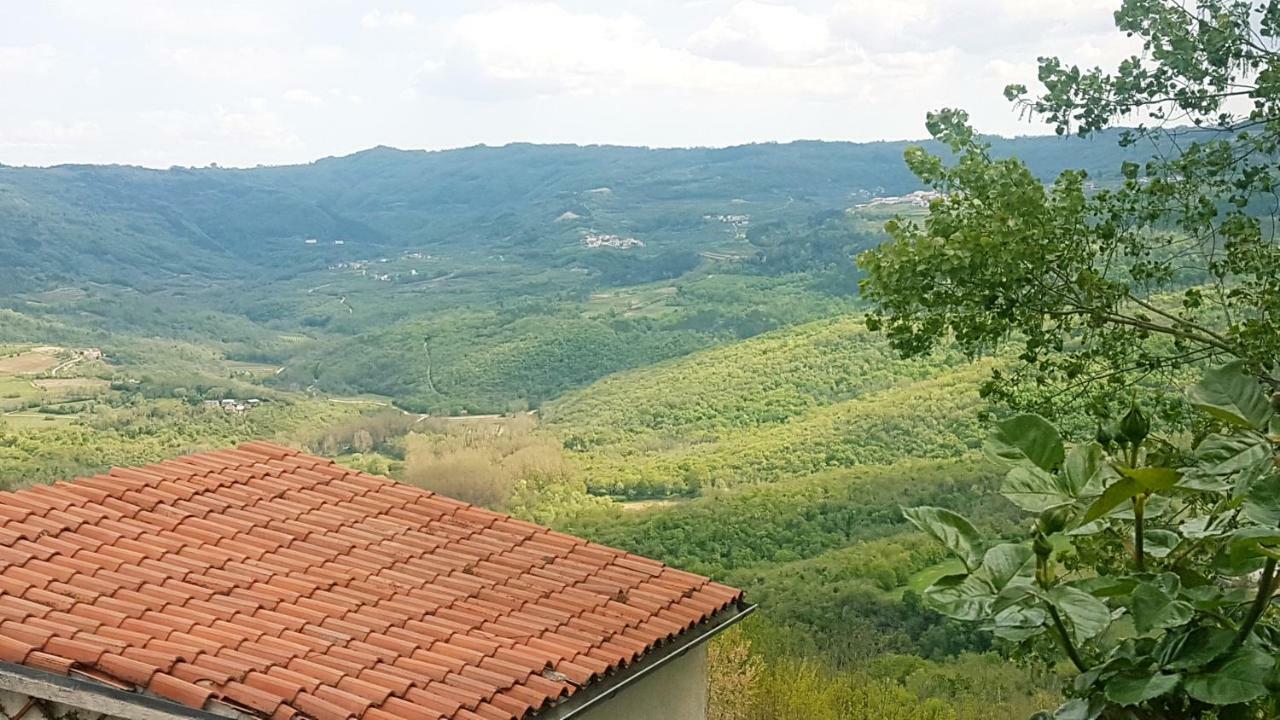 Provvidenza Villa Motovun Buitenkant foto
